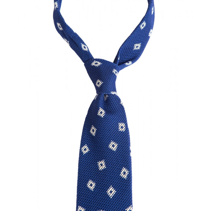 Niebieski krawat w geometryczny wzór
