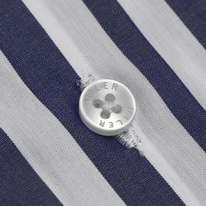 Biała koszula męska w niebieski prążek