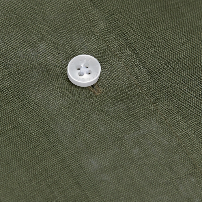 Lniana oliwkowa koszula męska z kołnierzem kubańskim