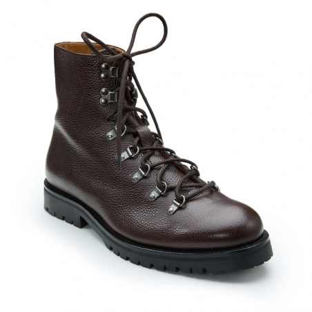 Brown Blake-stitched ankle boots made of pebbled leather
