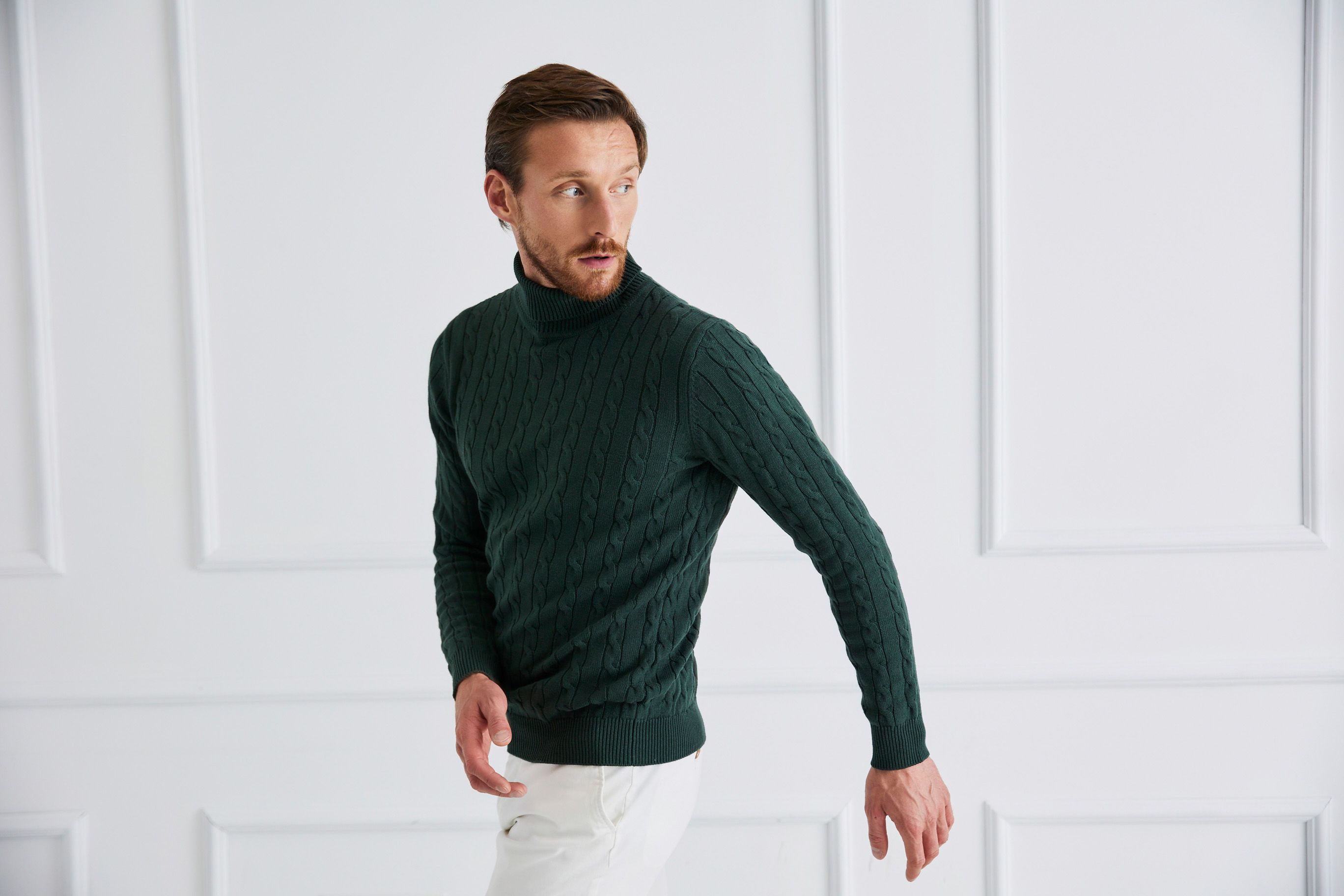 VERSATILE TURTLENECK